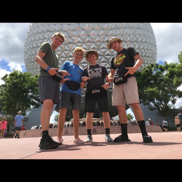 Meet your Posher, Mitch - Picture 5 of 5